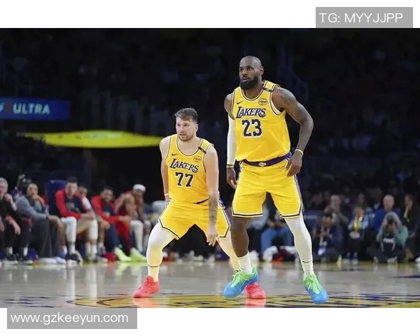 东契奇32+10+7+4詹姆斯25+9+5 湖人胜掘金