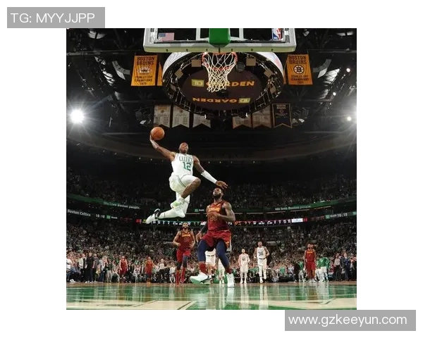 再给机会！米诺特最后3.8秒两罚全铁 绿军仅领先1分