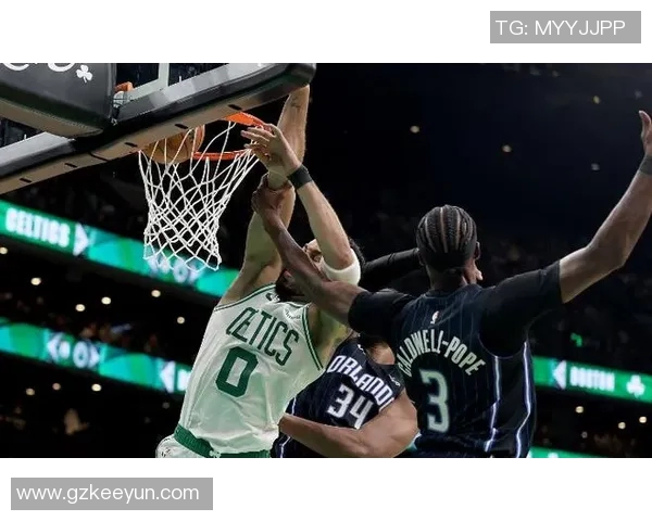 11月12日以来凯尔特人赢下19场，同期胜场数仅次于雷霆