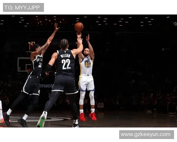 巴特勒32+8库里27+7 勇士击败尼克斯2连胜