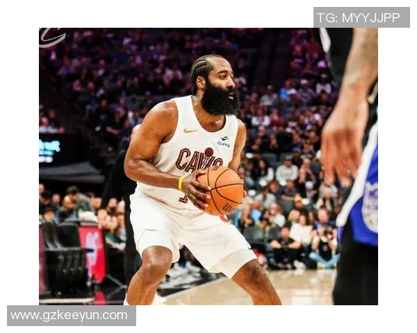 完美首秀！哈登三分7中5砍27+8+12 正负值+35冠绝全场